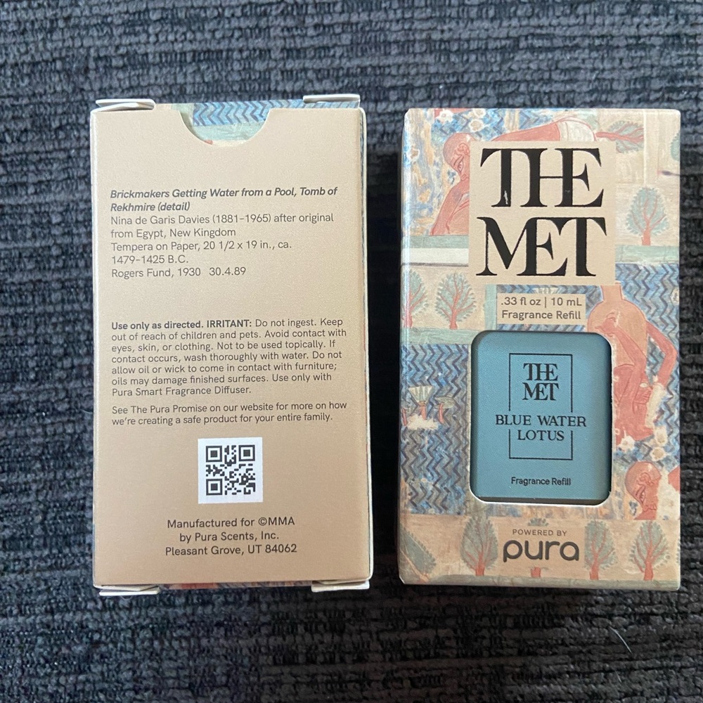 NWT Pura-nest Blue Water Lotus